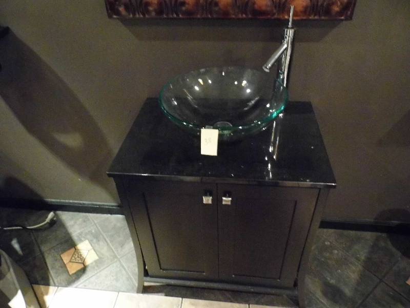 Sink w Vanity