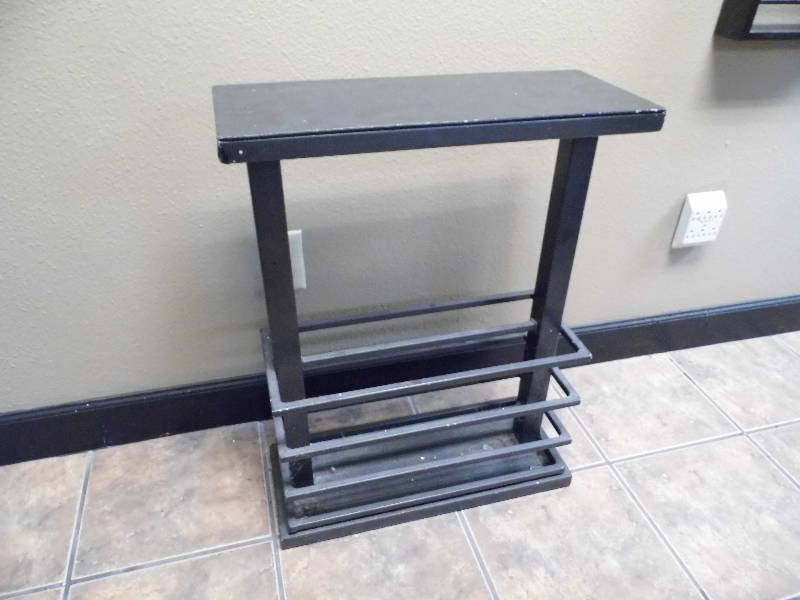 Metal Table w Magazine Holder