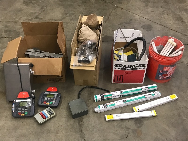 lot 25 image: Lot Of Assorted Commercial Restaura...