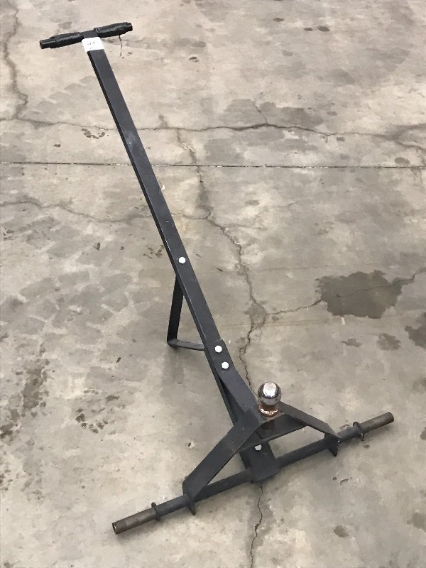 lot 49 image: Trailer Dolly With 2 Ball, Needs W...