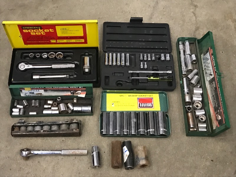 lot 89 image: Lot Of Assorted Socket Sets ...