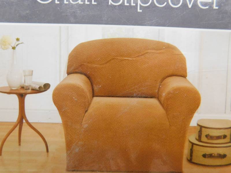lot 439 image: SANCTUARY CHAIR SLIPCOVER