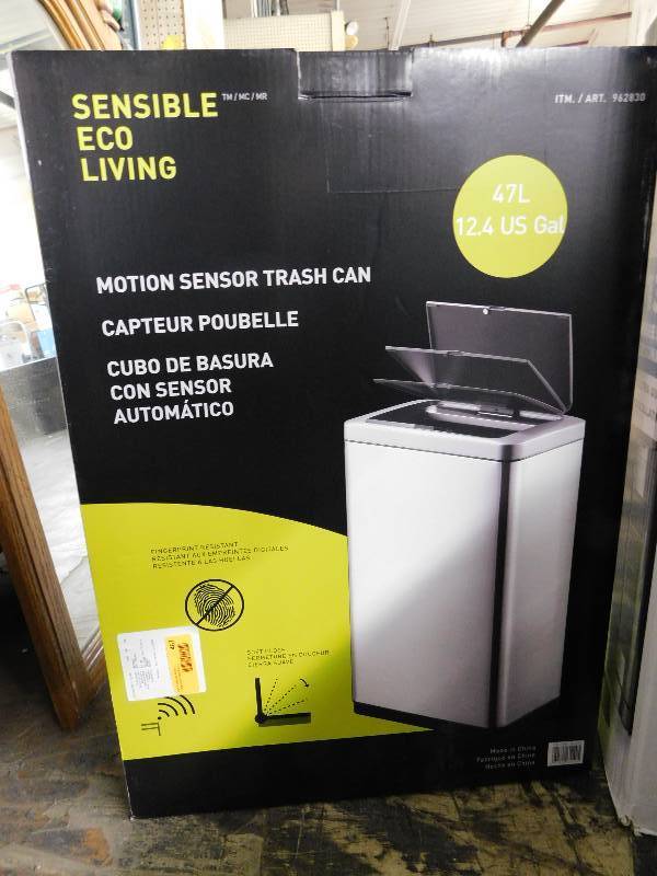 lot 467 image: MOTION SENSOR TRASH CAN