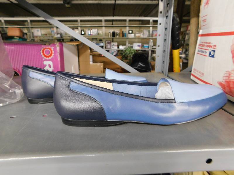 lot 479 image: WOMENS DRESS SHOES, SIZE 7 12 M