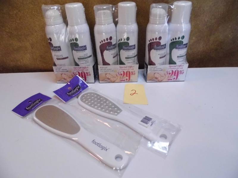 lot 2 image: FootLogix Assorted Product