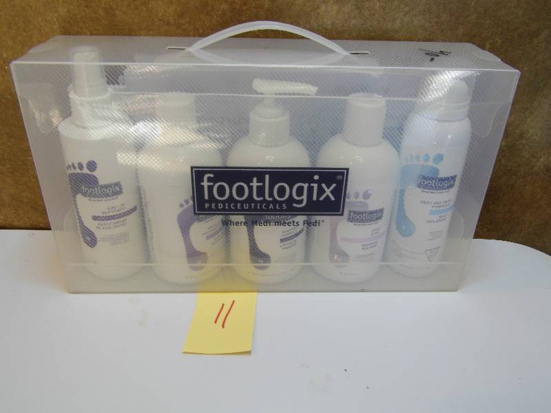 lot 11 image: FootLogix Assorted Product