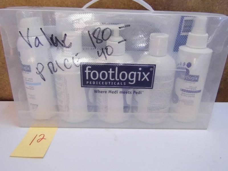 lot 12 image: FootLogix Assorted Product