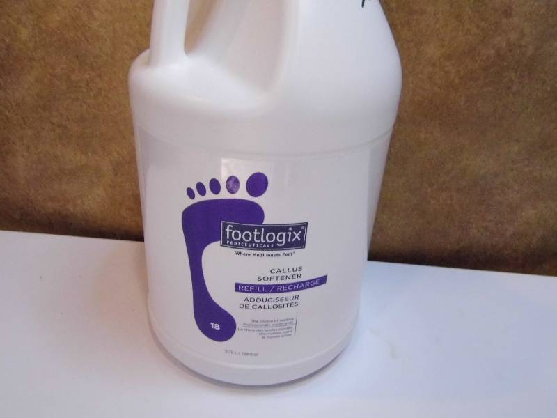 lot 14 image: FootLogix Assorted Product