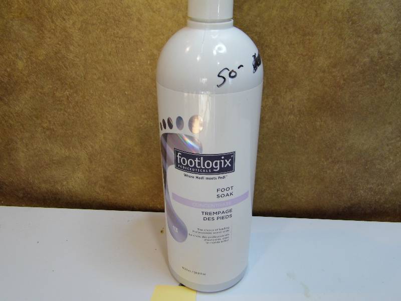 lot 18 image: FootLogix Assorted Product