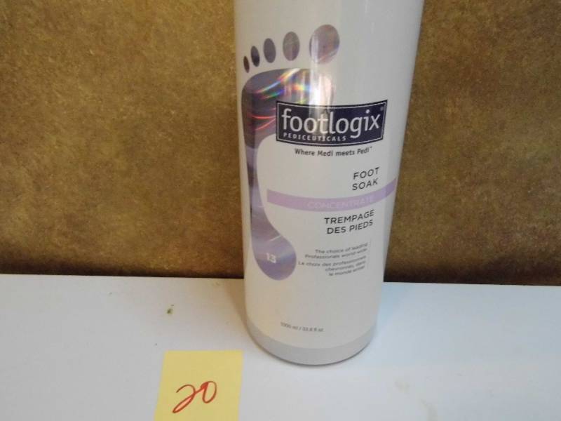 lot 20 image: FootLogix Assorted Product