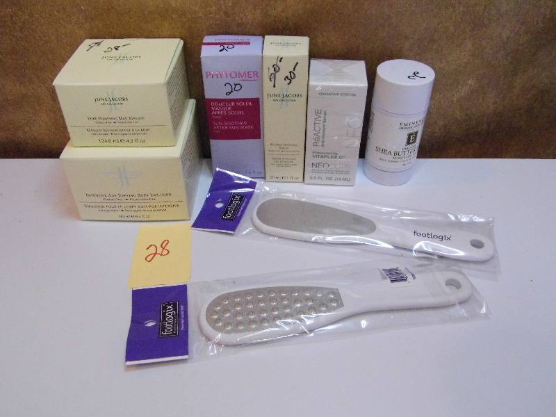 lot 28 image: Assorted Skin Care Products