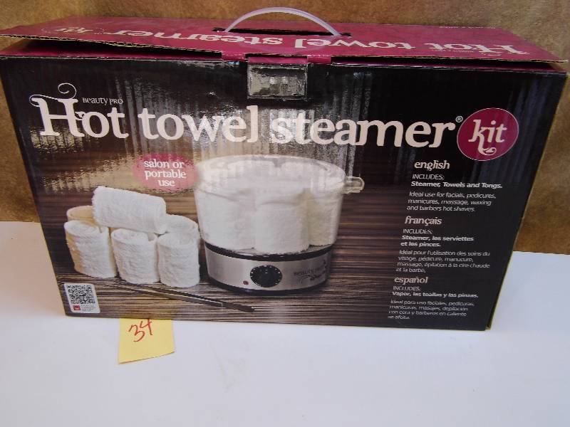lot 34 image: Hot Towel Steamer w Towels