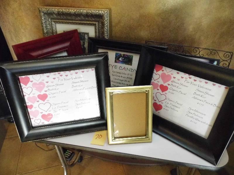 lot 70 image: Assorted Picture Frames