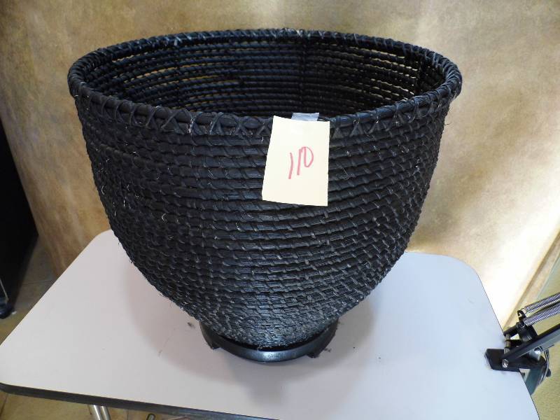 lot 110 image: Wicker Basket