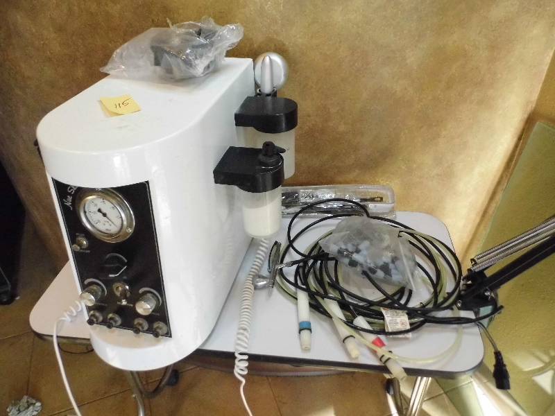 lot 115 image: Dual Nue Skin Microderm Abrasion Machine