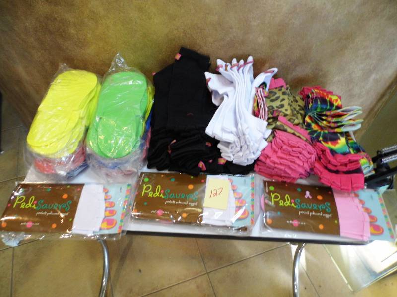 lot 127 image: Spa Slippers - Pedi Saver Socks