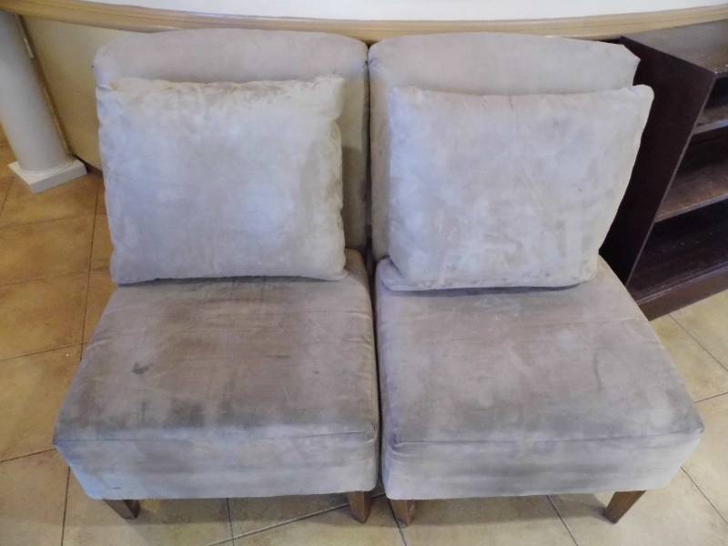 lot 139 image: Lot of 2 Microfiber Chairs