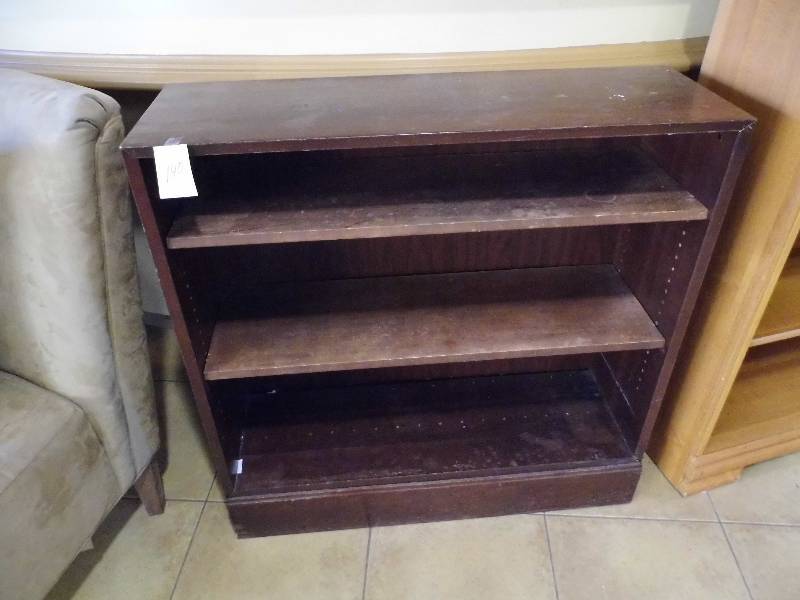 lot 140 image: Shelf