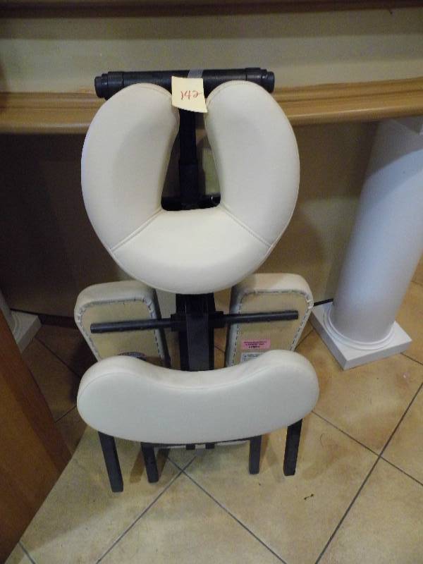 lot 142 image: Massage Chair