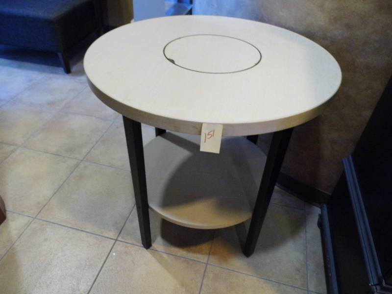 lot 151 image: Table