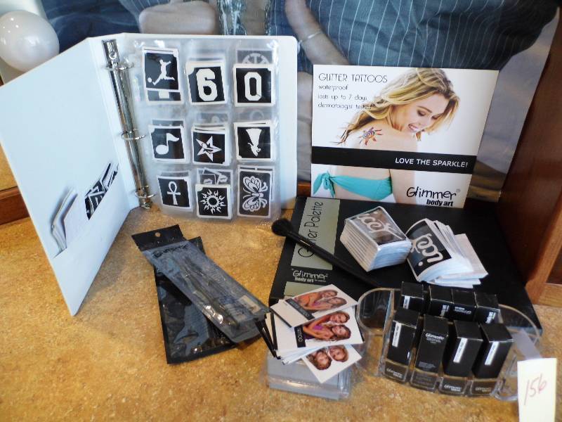 lot 156 image: Glitter Pallette Tattoos