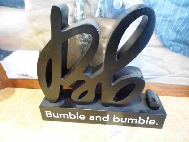 lot 229 image: Bumble & Bumble Display