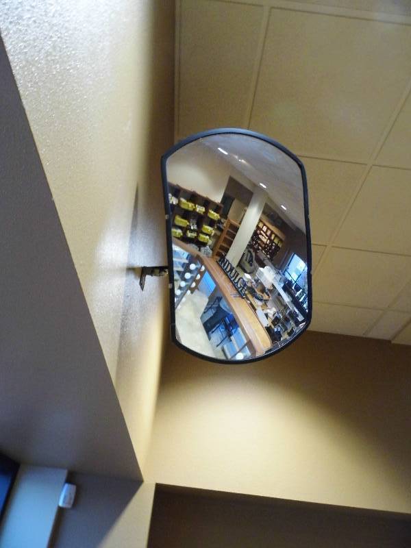 lot 237 image: Mirror