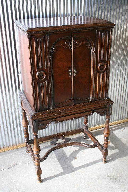 Radio Cabinet