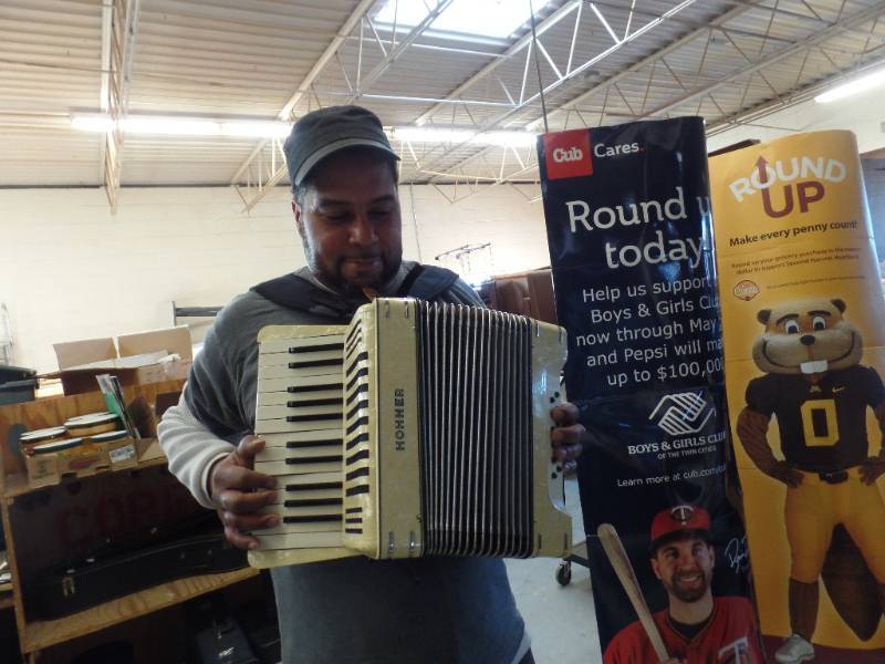 lot 801 image: HOHNER ACCORDIAN WITH CASE