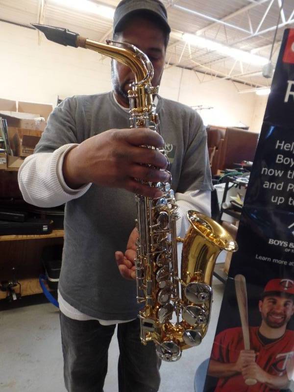 lot 802 image: SAXOPHONE WITH CASE