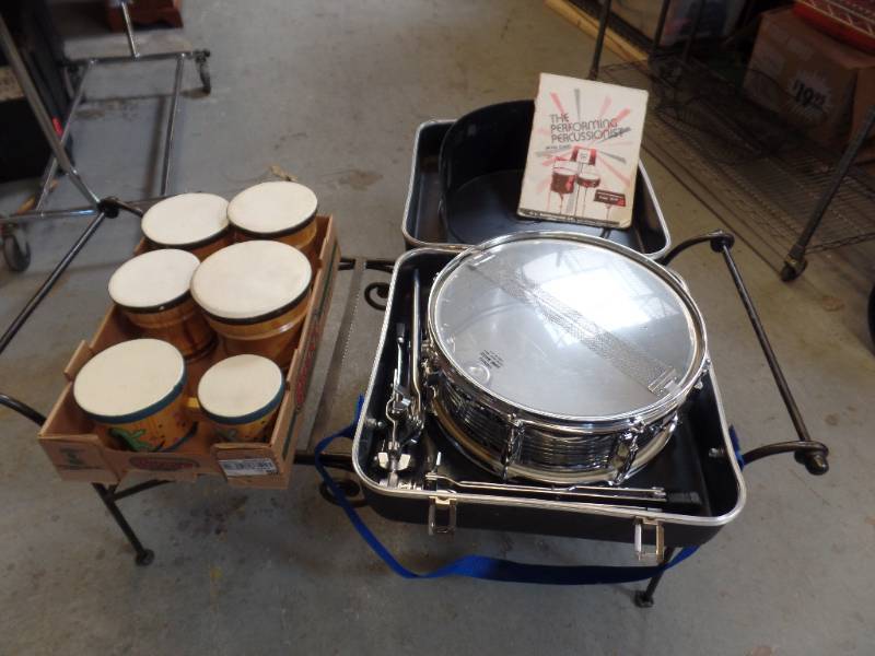 lot 809 image: SNARE DRUM AND BONGO DRUMS