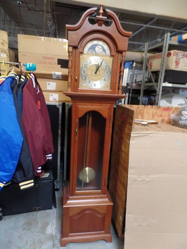 lot 820 image: GRANDFATHER CLOCK
