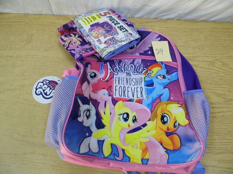 lot 24 image: My Little Pony Backpack