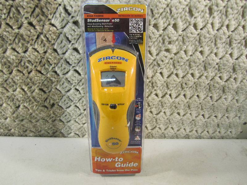 lot 42 image: Zircon Edge Finding Stud Sensor e50...