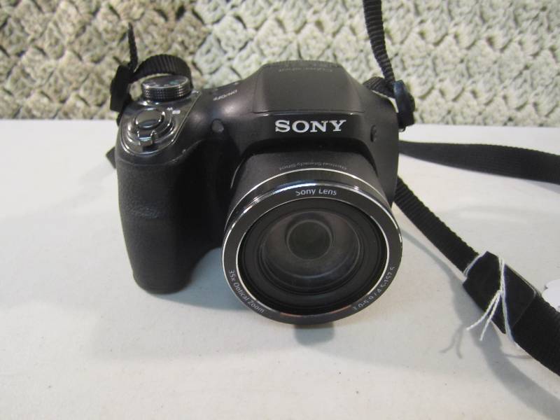 lot 95 image: Sony Cyber Shot 20.1 Mega Pixels Di...