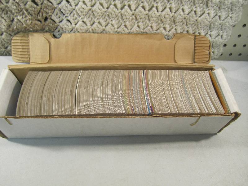 lot 117 image: Box of Mixed Baseball Cards...