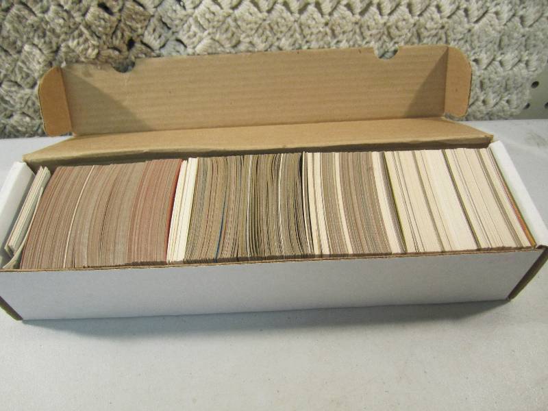 lot 125 image: Box of Mixed Baseball Cards...