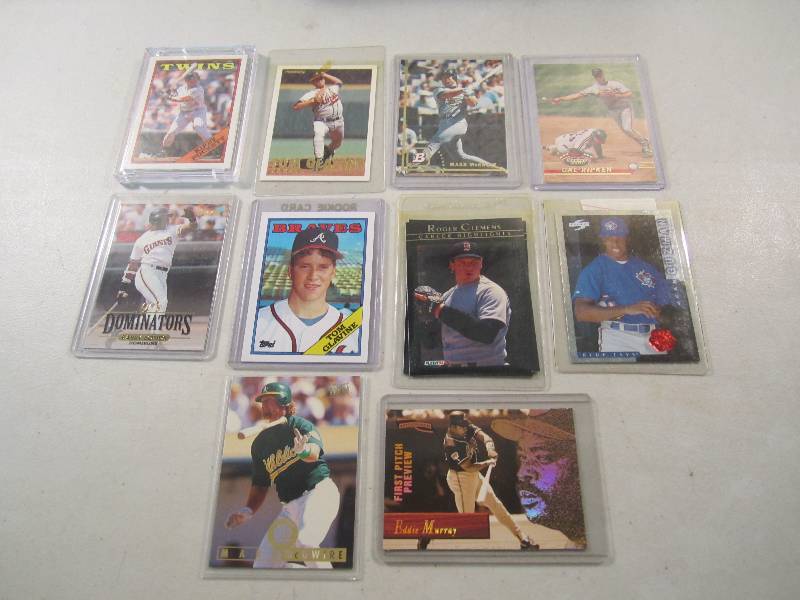 lot 153 image: Lot of 10 Baseball Cards in Sleeves...