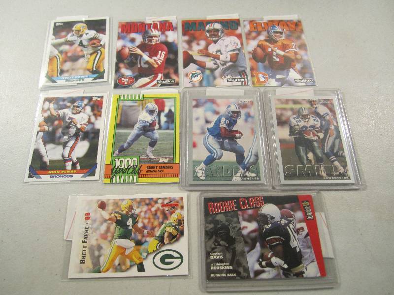 lot 180 image: Lot of 10 Football Cards in Sleeves...