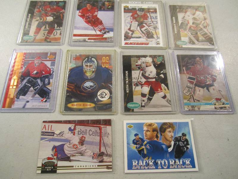 lot 184 image: Lot of 10 Hockey Cards in Sleeves...