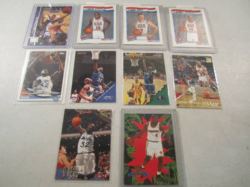 lot 187 image: Lot of 10 Basketball Cards in Sleev...
