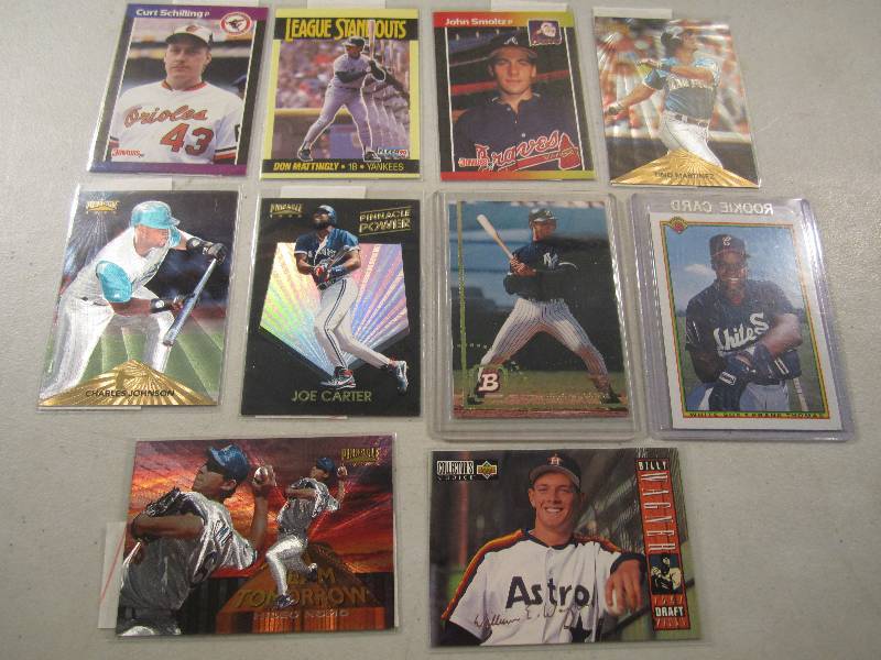 lot 188 image: Lot of 10 Baseball Cards in Sleeves...