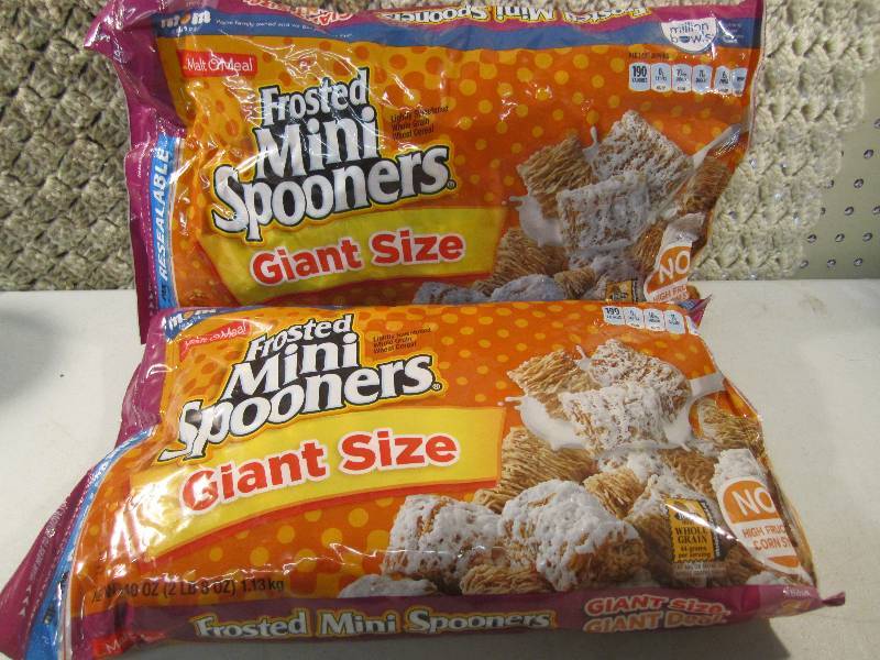 lot 206 image: Lot of 2 Giant Size Bags Frosted Mi...