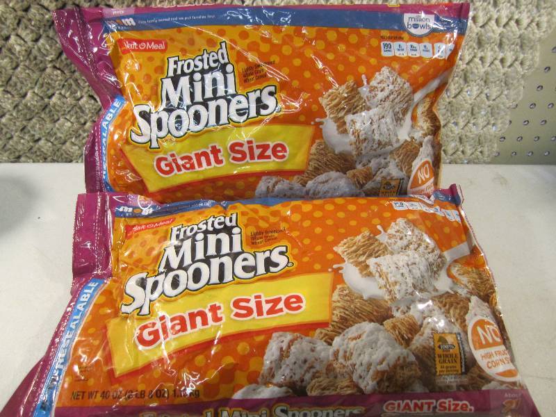 lot 207 image: Lot of 2 Giant Size Bags Frosted Mi...
