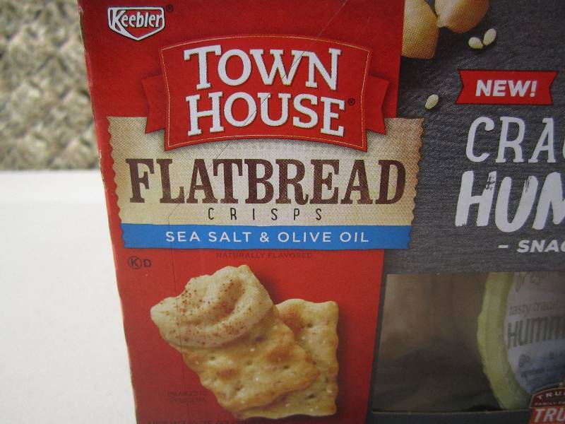 lot 212 image: Lot of 8 Boxes Town House Flat Brea...