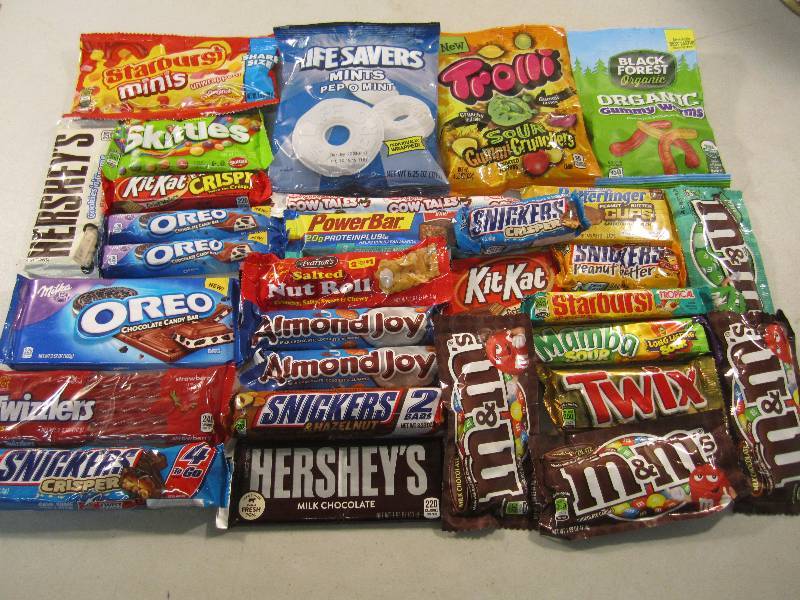 lot 246 image: Mixed Lot of Candy See Photos Best ...