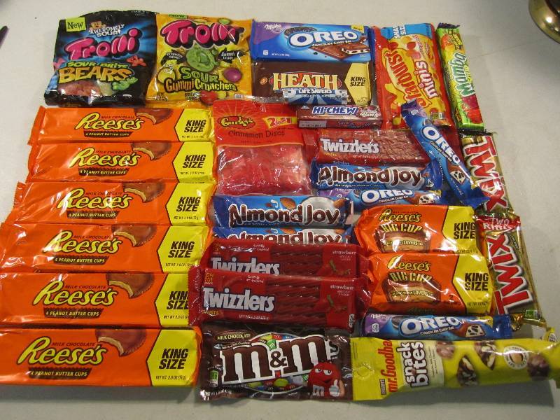 lot 250 image: Mixed Lot of Candy See Photos Best ...