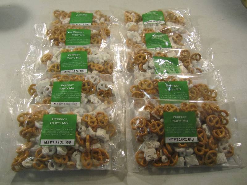 lot 267 image: Lot of 10 Bags Perfect Party Mix Be...