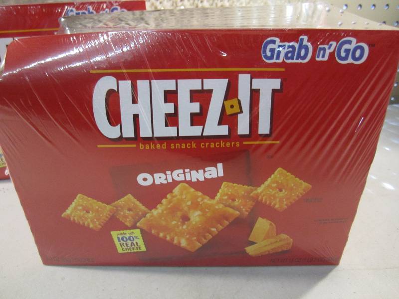 lot 277 image: Lot of 12 Grab n Go Bags Cheez-It ...