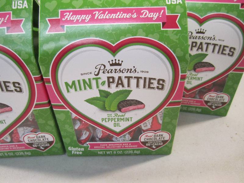 lot 281 image: Lot of 4 Boxes Pearsons Mint Pattie...